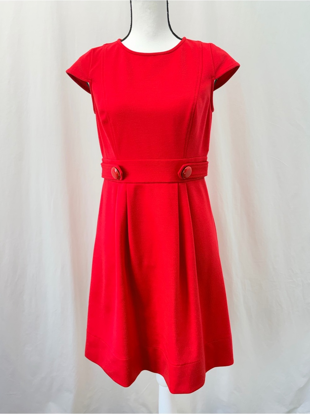 Shoshanna Classic Bright Red Cap-Sleeve Fit & Flare Dress size 6 Button Accents